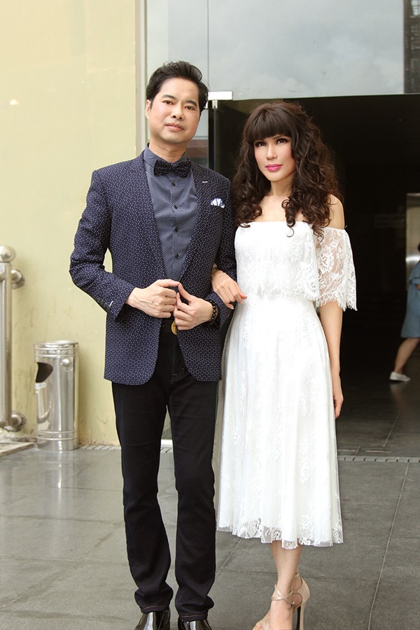 ca-si-hai-ngoai-nhat-ha-am-nhac-viet-nam-thoi-nay-co-nhieu-ca-khuc-qua-hay-giadinhonline.vn 6