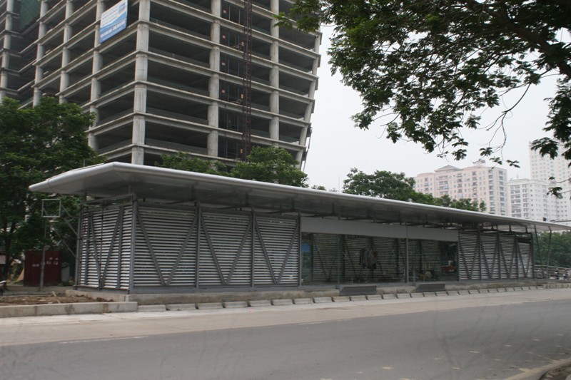xe-buyt-nhanh-brt-hoan-chay-thu-do-chua-hoan-thien-cac-hang-muc-giadinhonline.vn 1