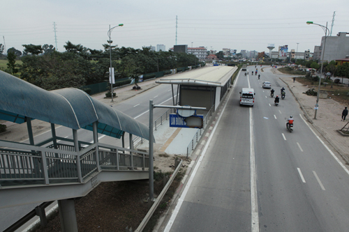 xe-buyt-nhanh-brt-hoan-chay-thu-do-chua-hoan-thien-cac-hang-muc-giadinhonline.vn 3