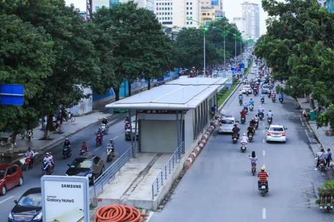 xe-buyt-nhanh-brt-hoan-chay-thu-do-chua-hoan-thien-cac-hang-muc-giadinhonline.vn 11