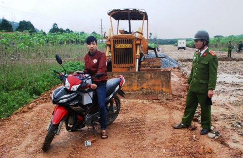 tin-nong-trua-2012-thieu-nu-17-say-ruou-bi-2-thanh-nien-thanh-nhau-ham-hai-giadinhonline.vn 1