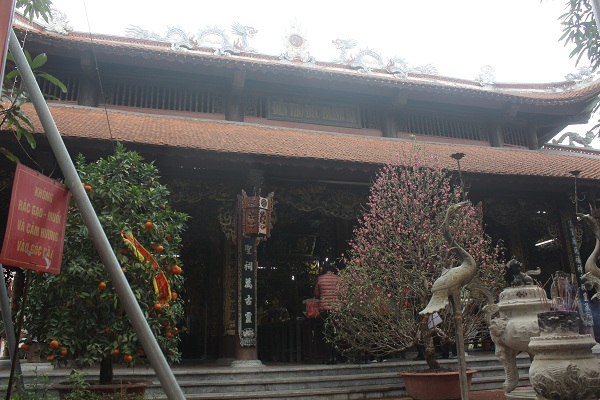 chua-bia-ba-–-ngoi-chua-thieng-cho-nhung-nguoi-cau-tai-loc-dau-nam-giadinhonline.vn 1