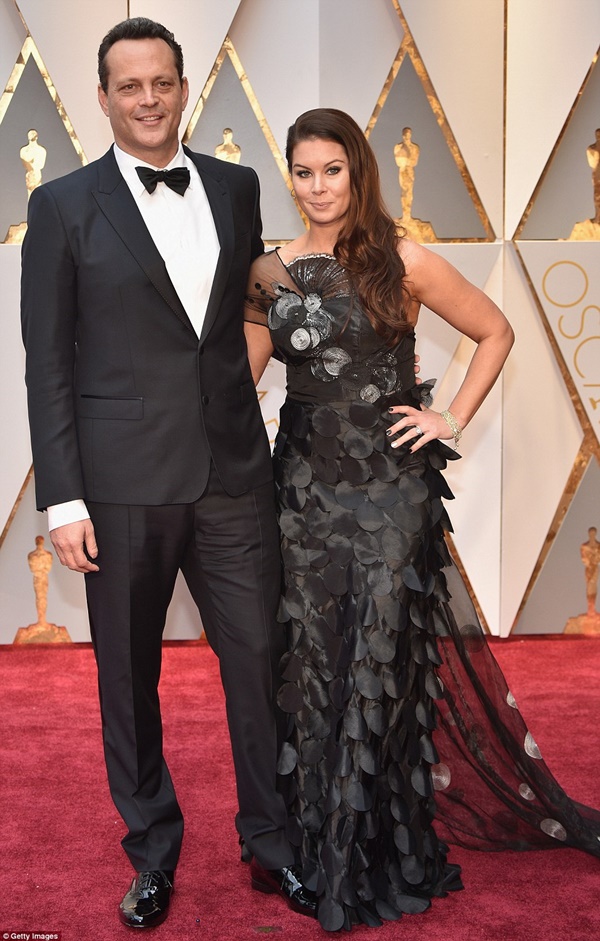 dau-tu-tien-ty-nhieu-my-nhan-van-lo-hang-dien-vay-quotxauquot-tai-oscar-2017-giadinhonline.vn 13