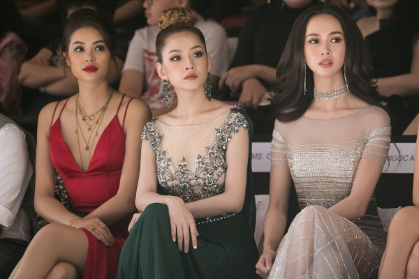vu-ngoc-anh-va-a-hau-lam-thuy-anh-ho-bao-trong-tuan-le-thoi-trang-2017-giadinhonline.vn 7