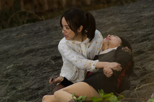 tran-hieu-tai-ngo-trong-cau-chuyen-dam-mau-cua-gia-toc-than-bi-giadinhonline.vn 1