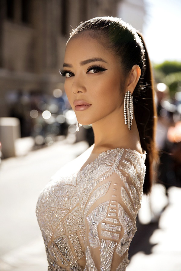 ba-lan-ly-nha-ky-bien-hoa-ngoan-muc-tai-lhp-cannes-2017-giadinhonline.vn 11