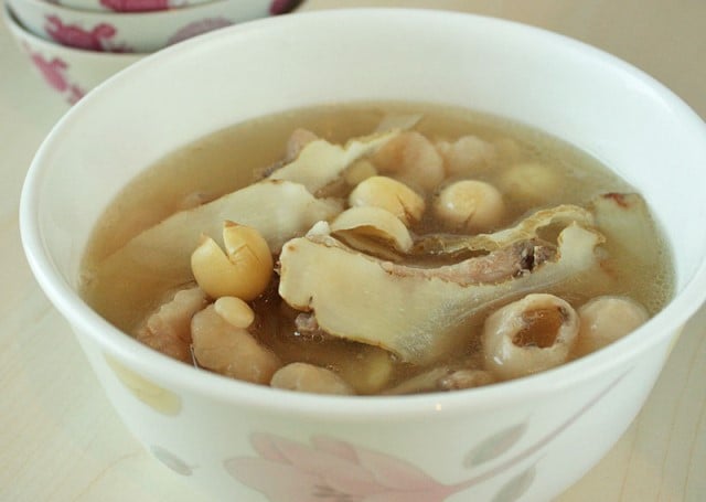 bo-mat-voi-mon-canh-suon-ninh-hat-sen--giadinhonline.vn 1