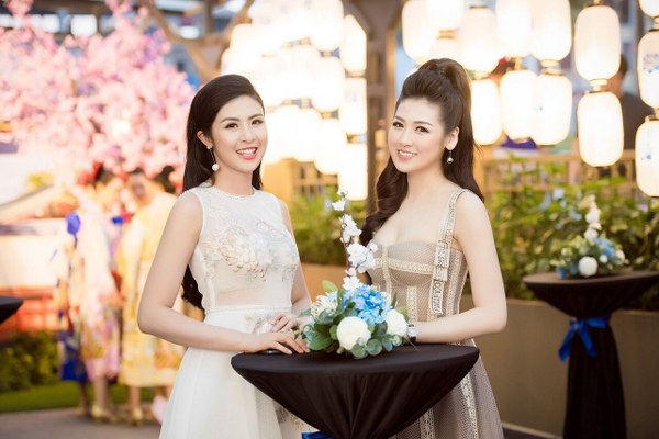 tu-anh-hoi-ngo-ngoc-han-va-cap-doi-hot-cua-song-chung-voi-me-chong-giadinhonline.vn 2