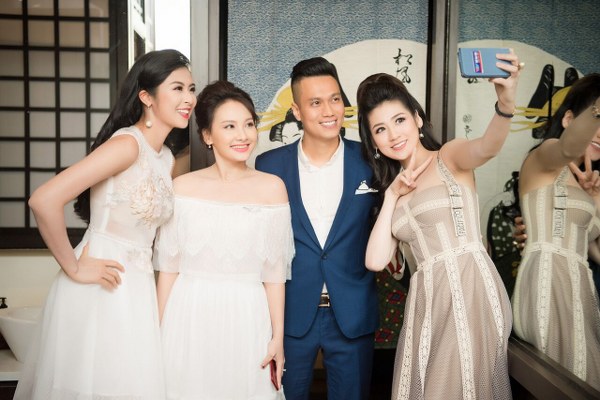 tu-anh-hoi-ngo-ngoc-han-va-cap-doi-hot-cua-song-chung-voi-me-chong-giadinhonline.vn 3