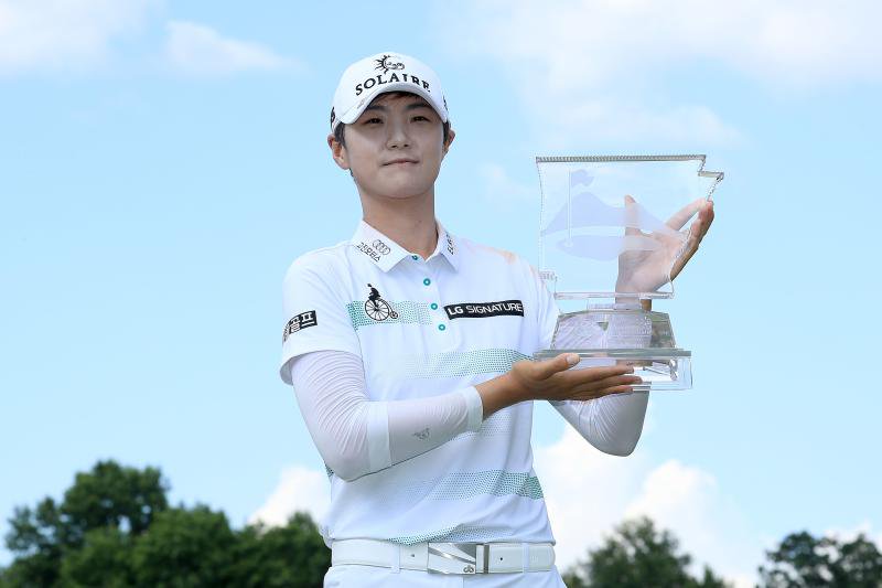 Park Sung Hyun đã xuất sắc giành cúp vô địch tại giải Walmart NW Arkansas Championship