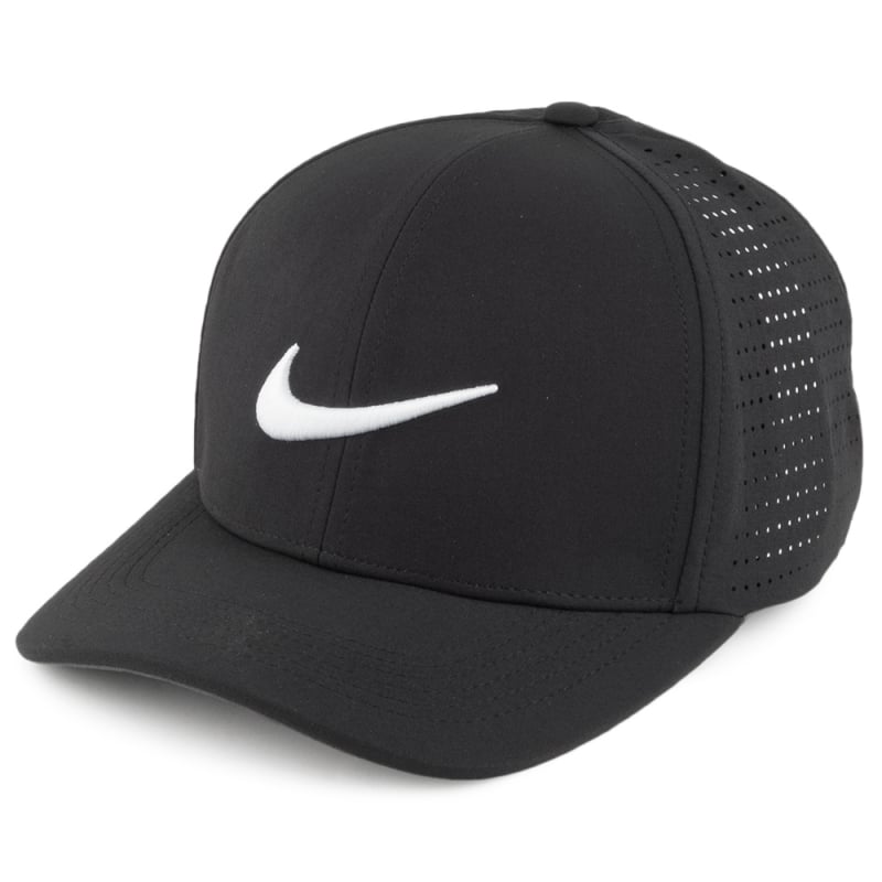 Ở trung tâm mặt trước của mũ Golf Classic 99 có in logo Nike swoosh nổi bật