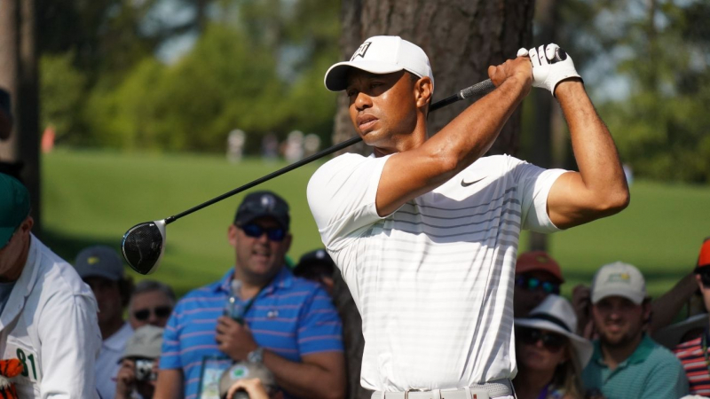 Tiger Woods lộ rõ dấu hiệu lão hóa