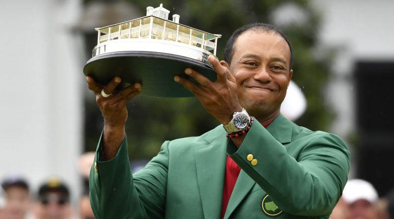 Tiger Woods đã đánh bại những tay golf hàng đầu thế giới để lên ngôi vô địch The Masters 2019