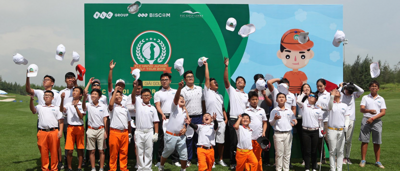 Các golfer nhí tham gia FLC Hanoi Junior Golf Tour 2018