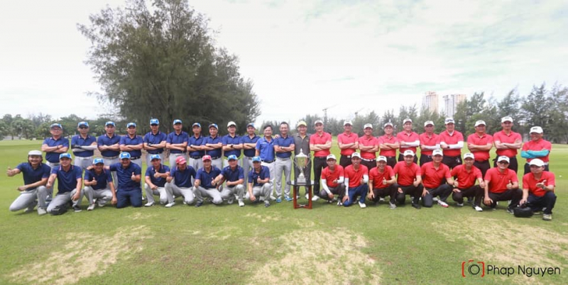 Hai đội tuyển tham gia tranh tài tại giải Đà Nẵng Team Cup Bờ Đông & Bờ Tây 2019 (Ảnh: Phap Nguyen)