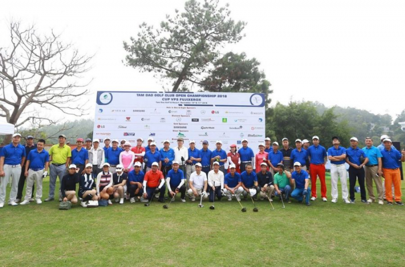 Các golfer tham gia Giải vô địch CLB sân golf Tam Đảo mở rộng 2018