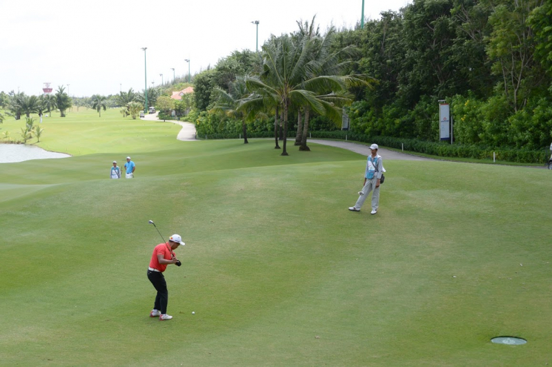 Sự nỗ lực của các golfer đội miền Nam