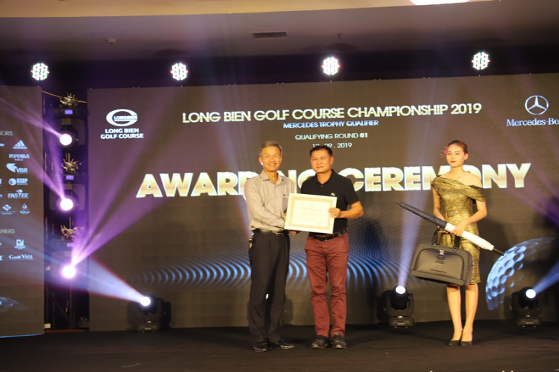 Golfer Đường Ngọc Chiêu đã đạt giải Eagle đầu tiên của giải golf Long Bien Golf Course Championship 2019