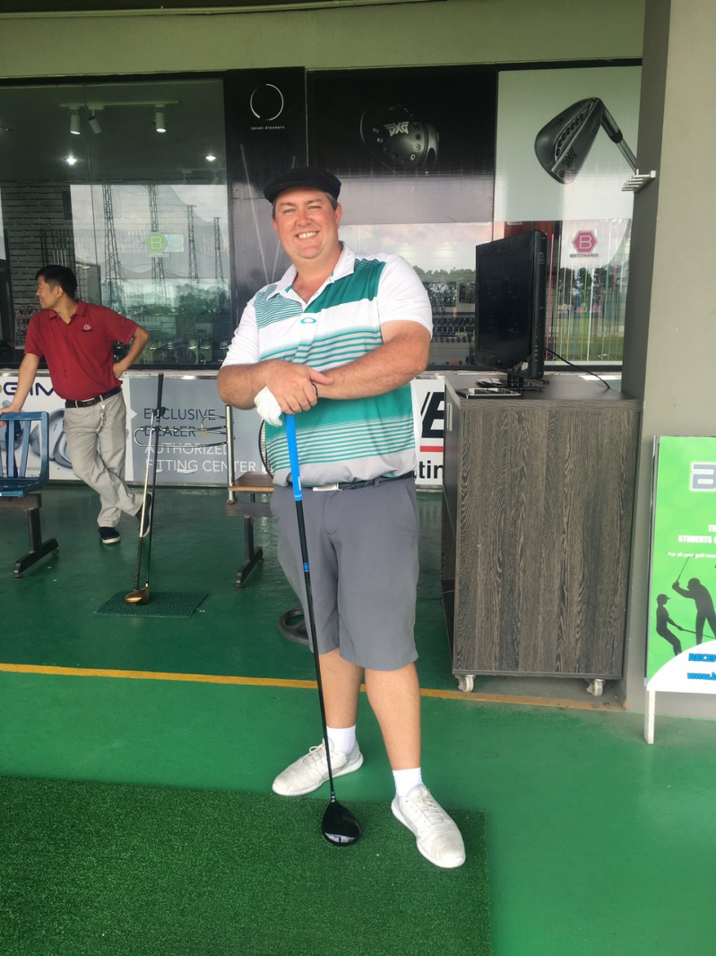 Scott George Riddick hiện đang là huấn luyện viên trung tâm Big Fish Golf Hanoi