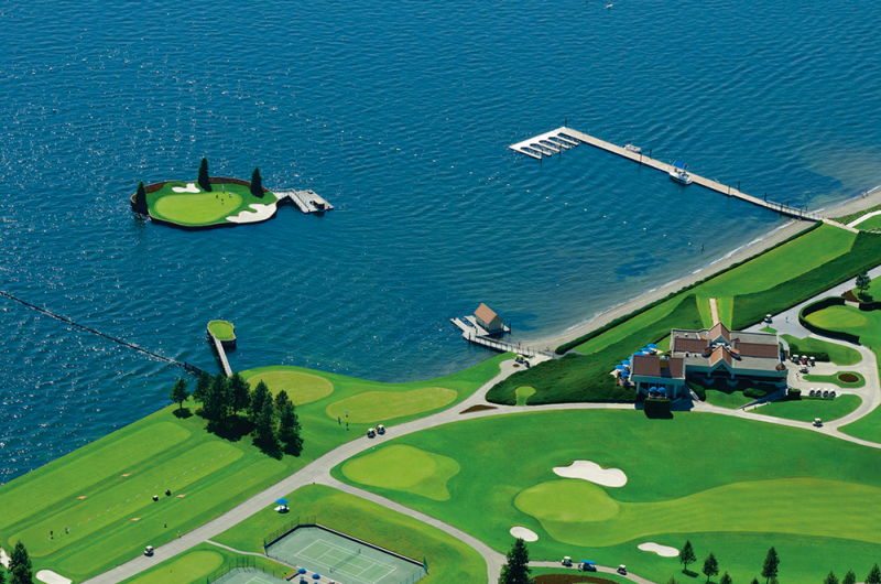 Sân golf sẽ không bao giờ đứng yên mà di chuyển hàng ngày quanh hồ Coeur d’Alene
