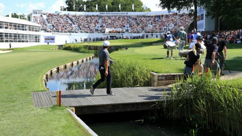 Các tay golf bắt đầu thi đấu tại BMW PGA Championship 2019.