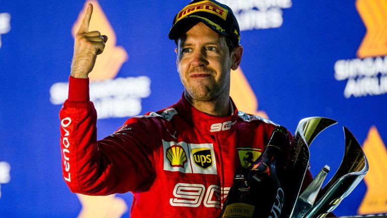 tay đua Sebastian Vettel bỏ xa các đối thủ lần đầu thắng chặng F1 201