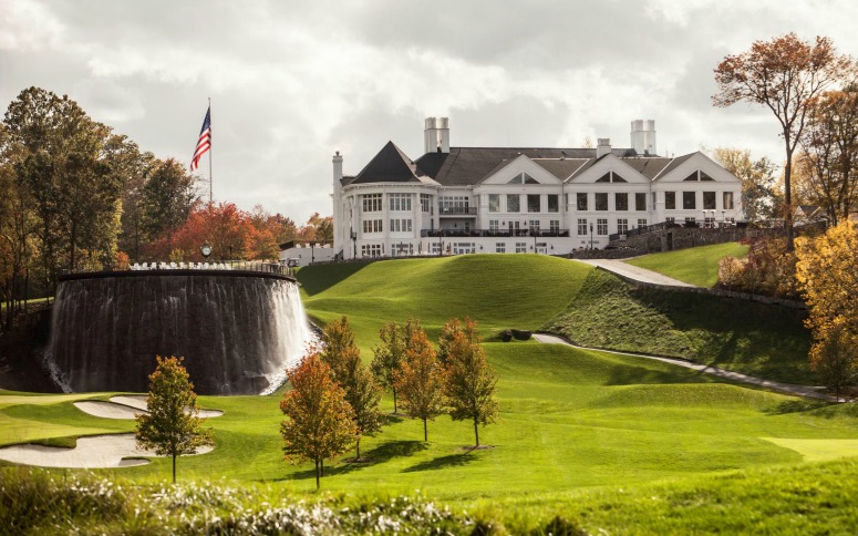 Câu lạc bộ golf Trump National Golf Club ở Sterling, Virginia, là một trong những câu lạc bộ golf yêu thích của Tổng thống Trump