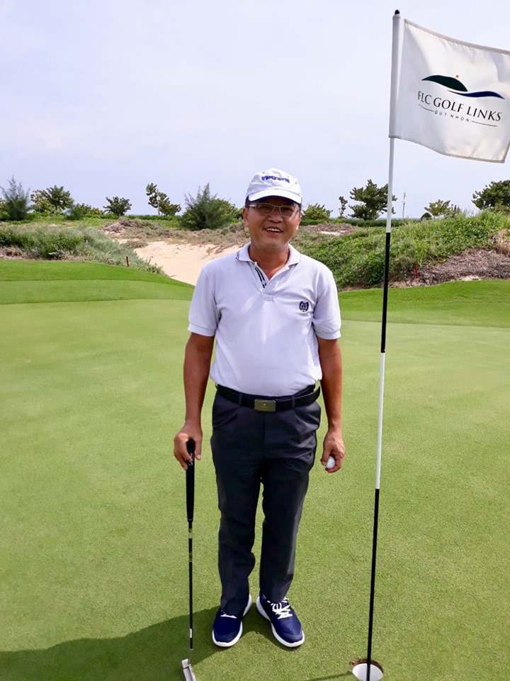 Golfer Phạm Viết Hùng ghi HIO từ khoảng cách 178 yards