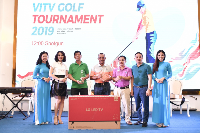 BTC trao giải thưởng cho các golfer có thành tích xuất sắc