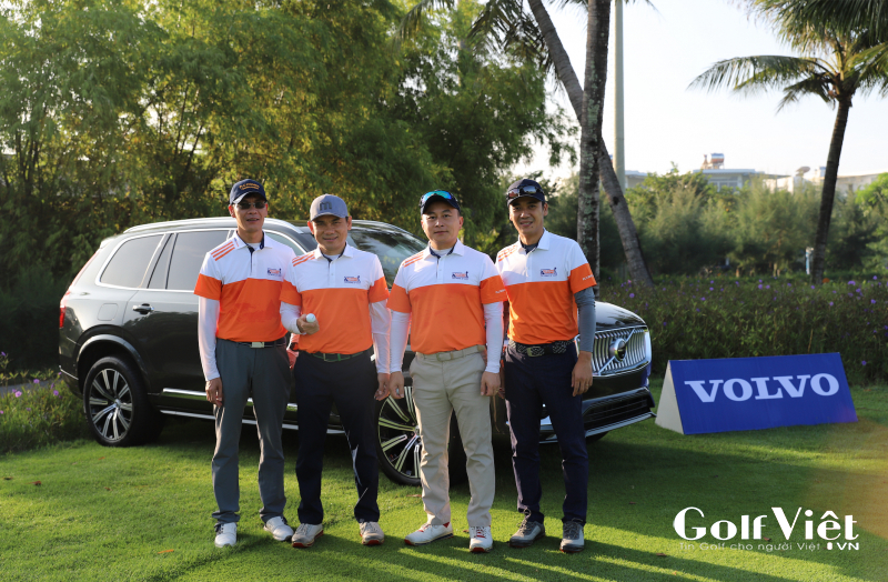 Ngoài phần thưởng giá trị là 4 căn biệt thự The Kanal Town thì các golfer có cơ hội nhận xe sang từ thương hiệu Volvo