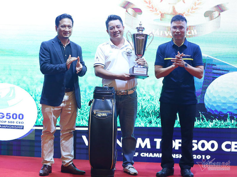 Nhà vô địch Vietnam Top 500 Golf Championship 2019 Phạm Tiến Dũng