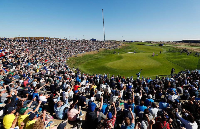 Khán giả là một phần không thể thiếu tại các giải golf