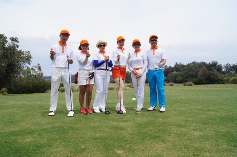 Đông đảo golfer nữ đã tham gia giải golf kỷ niệm 10 năm thành lập của AVGA