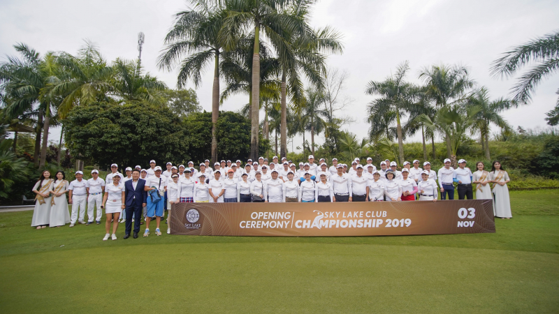 Golfer-Nguyen-Bach-Duong-vo-dich-giai-golf-Sky-Lake-Club-Championship-2019 (2)