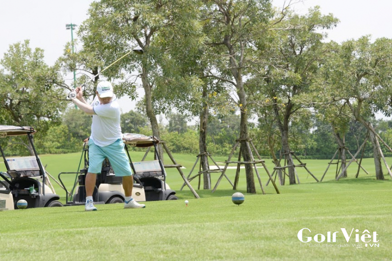 Các bài tập thể lực giúp golfer có sức mạnh khi thực hiện các cú đánh bóng