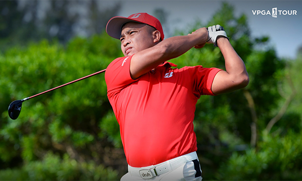 Golfer Lê Hữu Giang đã phải dừng cuộc chơi vì sự cố hi hữu
