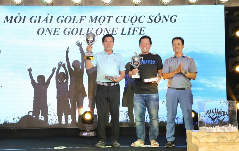 Hon-100-trieu-duoc-quyen-gop-tai-Moi-giai-golf-mot-cuoc-song (4)