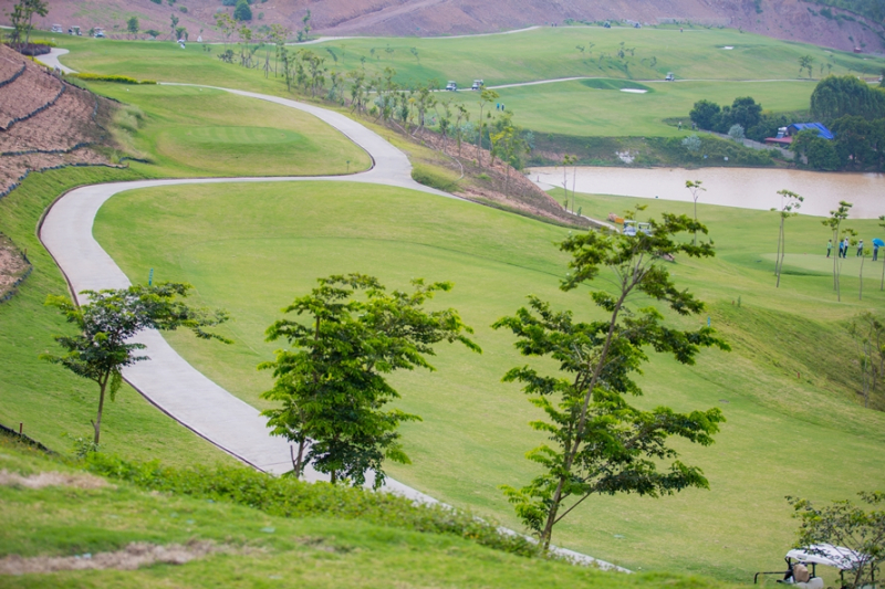 Một góc tại sân golf Yên Dũng (Ảnh chụp trước dịch)