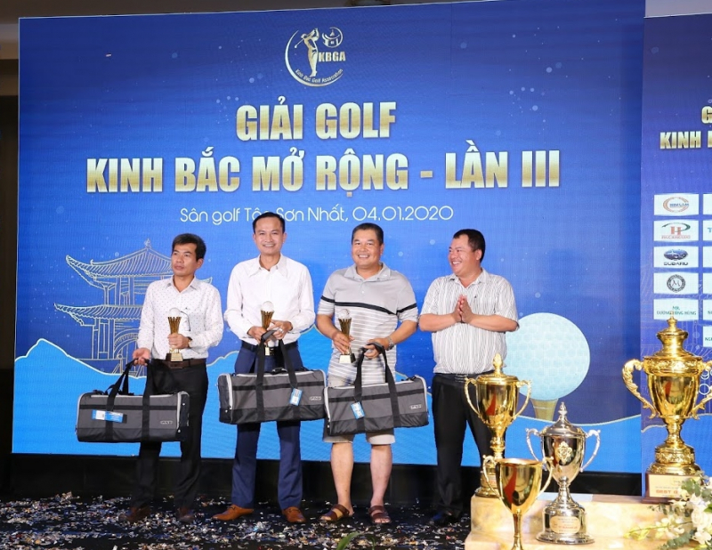 Golfer-Nong-Trung-Hieu-vo-dich-giai-golf-Kinh-Bac-mo-rong-lan-III (11)