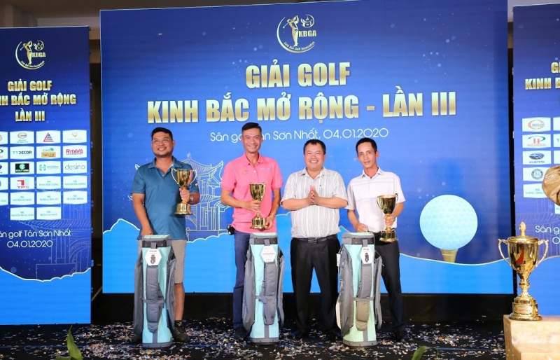 Golfer-Nong-Trung-Hieu-vo-dich-giai-golf-Kinh-Bac-mo-rong-lan-III (12)