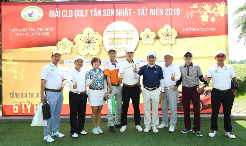 Giai-Tat-nien-CLB-Golf-Tan-Son-Nhat-Eagle-Hole-in-One-gan-1-ty-dong (4)