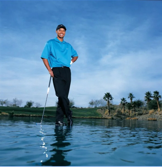 Chụp cho Golf Digest năm 2002 (Dom Furore)