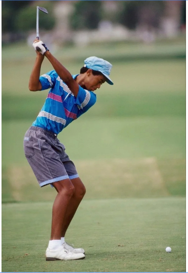 Tiger Woods (14 tuổi) tại PGA Junior Championships, sân Palm Beach Gardens vào tháng 8/1990 (Ảnh: Rick Dole / Getty Images)