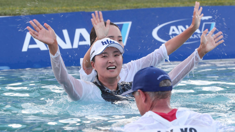 Khoảnh khắc ăn mừng chiến thắng của Ko Jin-Young tại giải đấu năm 2019 (Ảnh: Desert Sun)