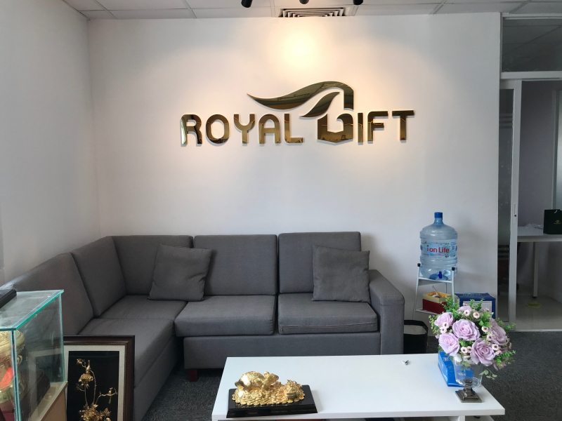 Royal Gift – thương hiệu chế tác quà tặng cao cấp của người Việt