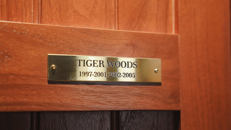 Phòng thay đồ của Woods sau The Masters 2019 sẽ có thêm một dấu gạch ngang nữa