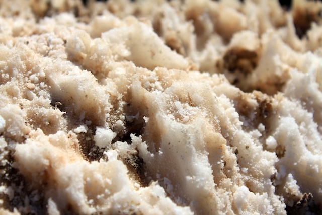 Chảo muối này có hình răng cưa rất kì lạ
