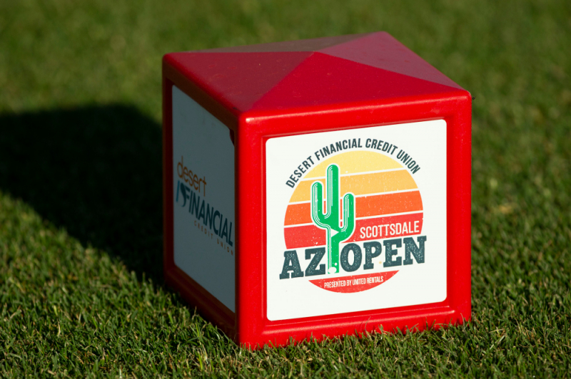 Một điểm đánh dấu ở lỗ thứ 10 tại vòng một giải đấu Scottsdale AZ Open. Ảnh: Rob Schumacher/USA TODAY Sports