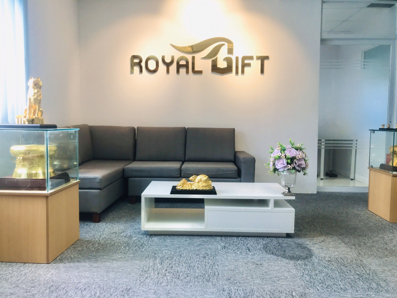 Royal Gift liên tục mở rộng thị trường và nhiều showroom xuất hiện tại Hà Nội, Đà Nẵng, Tp.HCM