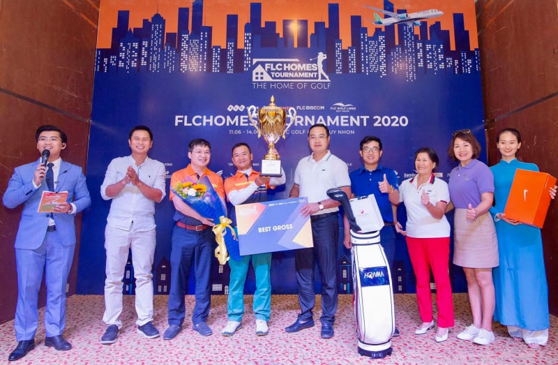 Golfer Đỗ Anh Đức bảo vệ thành công ngôi vô địch FLCHomes Tournament 2020